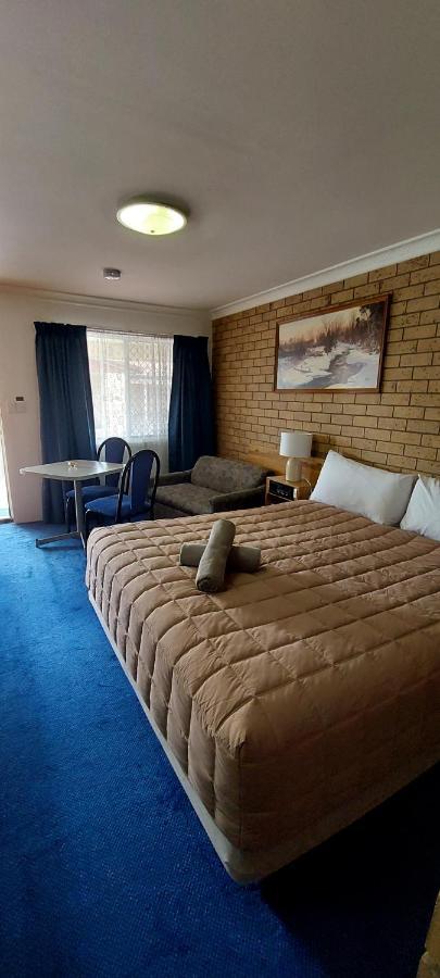 Settlers Motor Inn Tenterfield Buitenkant foto