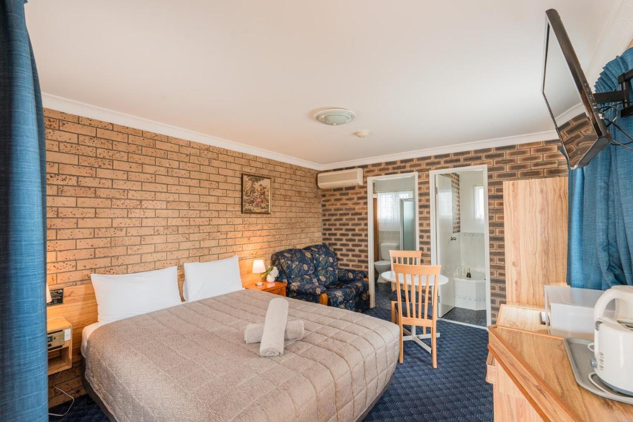 Settlers Motor Inn Tenterfield Buitenkant foto