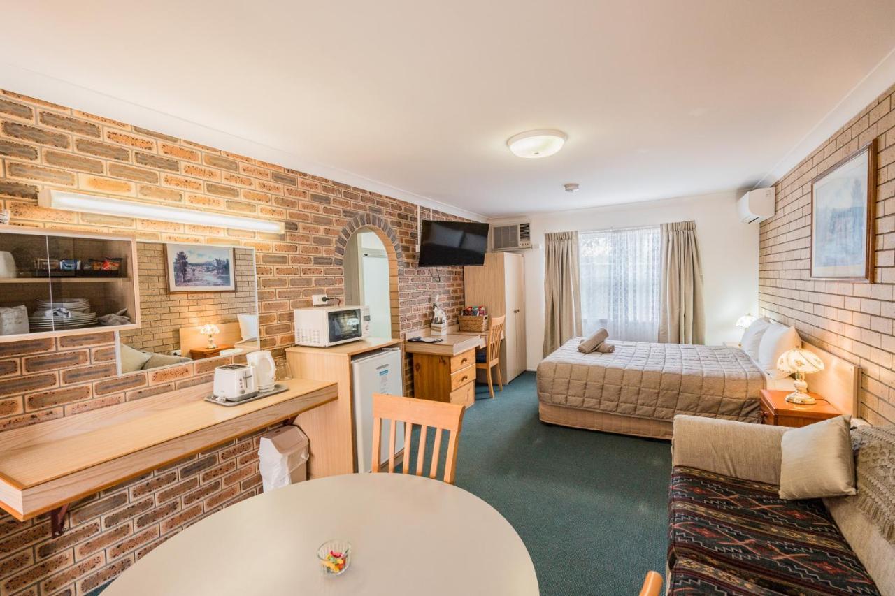 Settlers Motor Inn Tenterfield Buitenkant foto